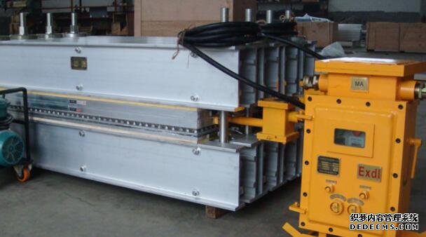 午夜精品视频在线